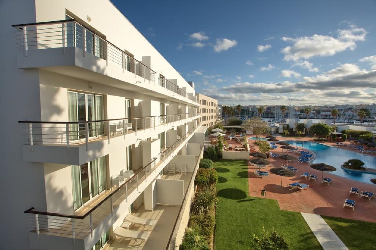 Marina Club II