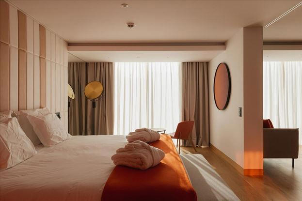 Lumen Hotel en The Lisbon Light Show