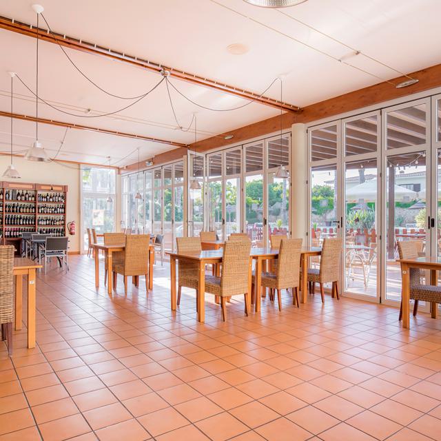 SunPlace Appt Clube Porto-Mos Beach Resort