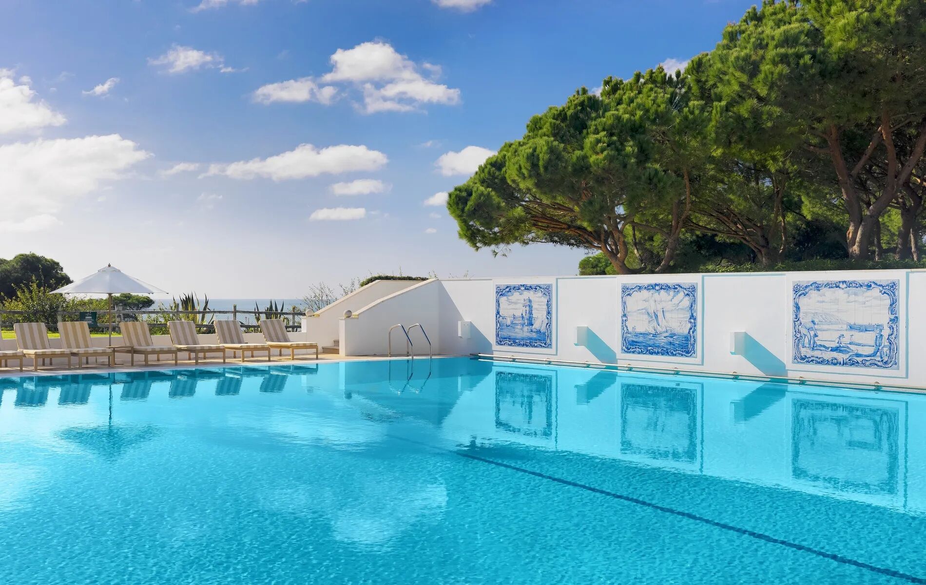 Pine Cliffs Hotel, a Luxury Collection Resort